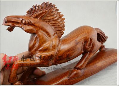 26cm整木雕馬工藝品,紅木雕刻小馬辦公桌 馬的擺放位置